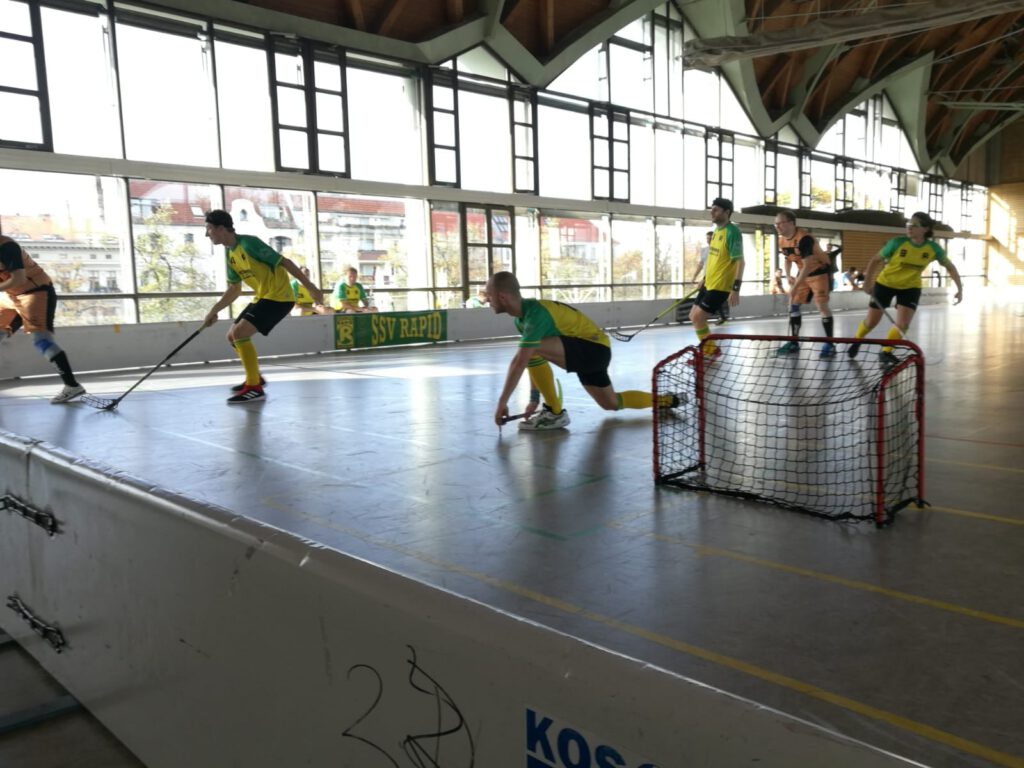 Floorball-Duell gegen die Berlin Broilers in Charlottenburg
