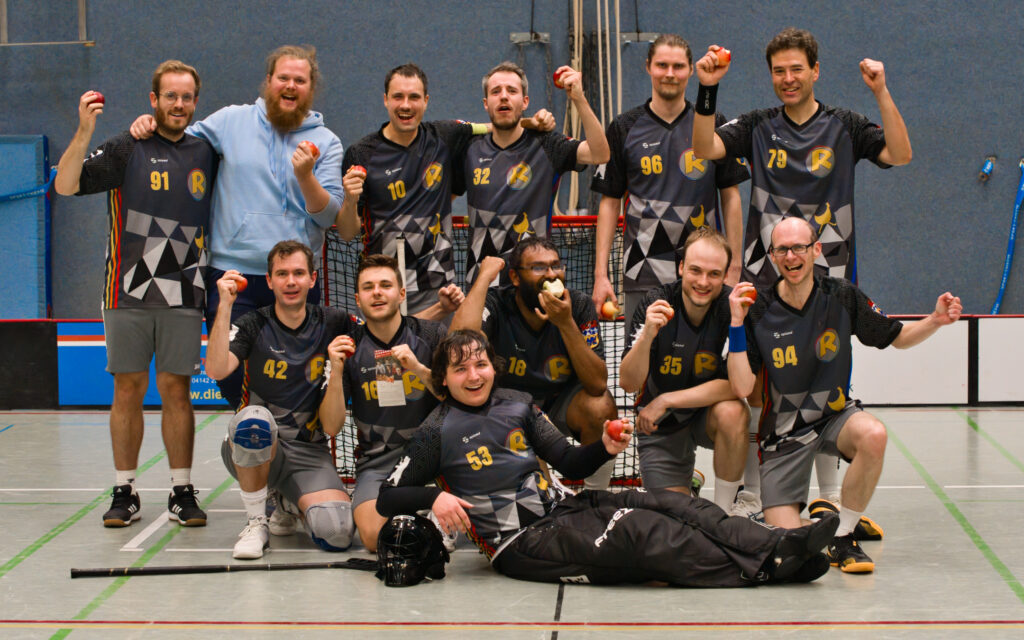 Teamfoto nach dem Floorball-Pokalspiel gegen den MTV Mittelnkirchen